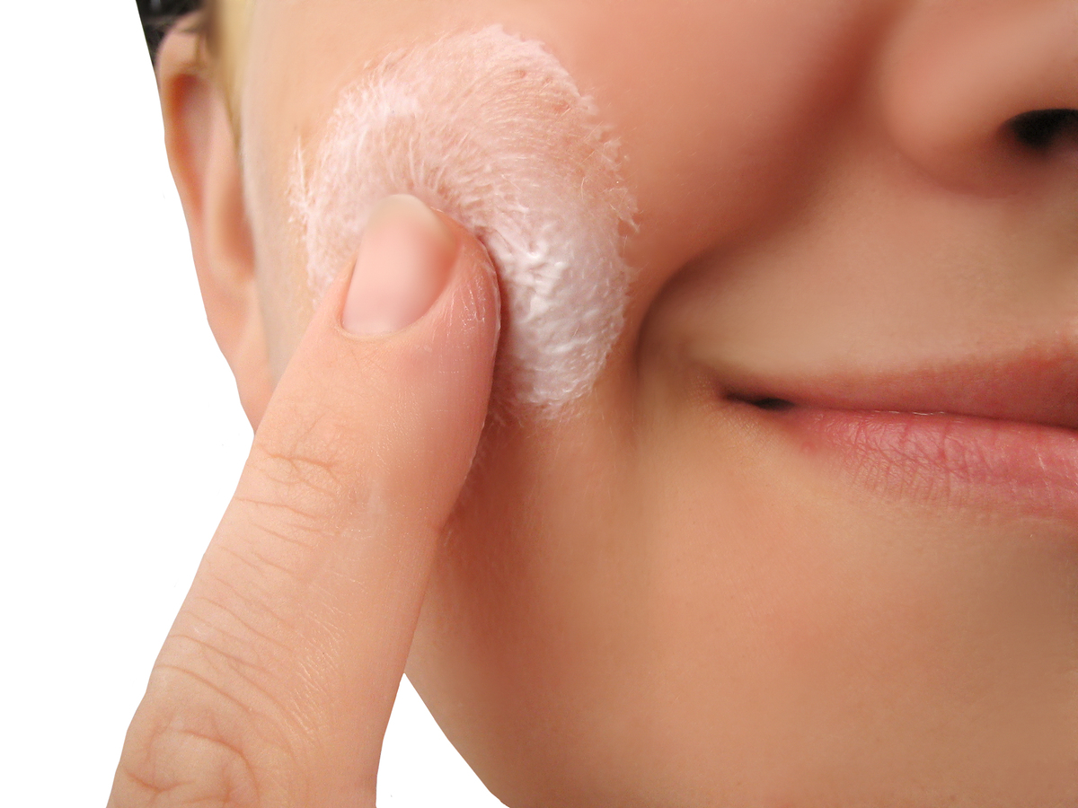 Pure oils or Moisturizers?